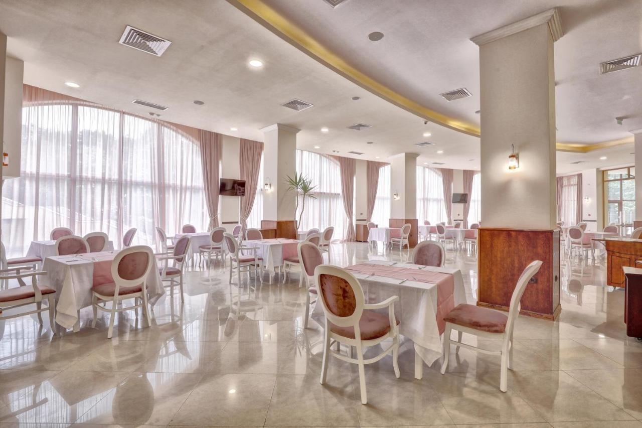Hotel Continental Golden Sands Exterior photo